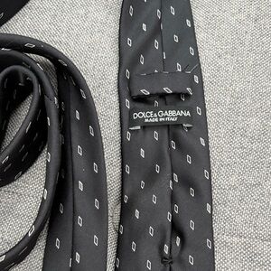 Dolce & Gabbana Black Diamond Pattern Tie. Very nice for gift 🎁